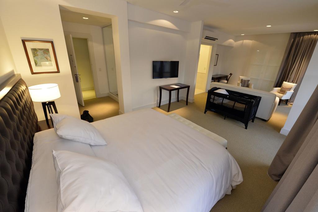Real Hotel Lujan Экстерьер фото