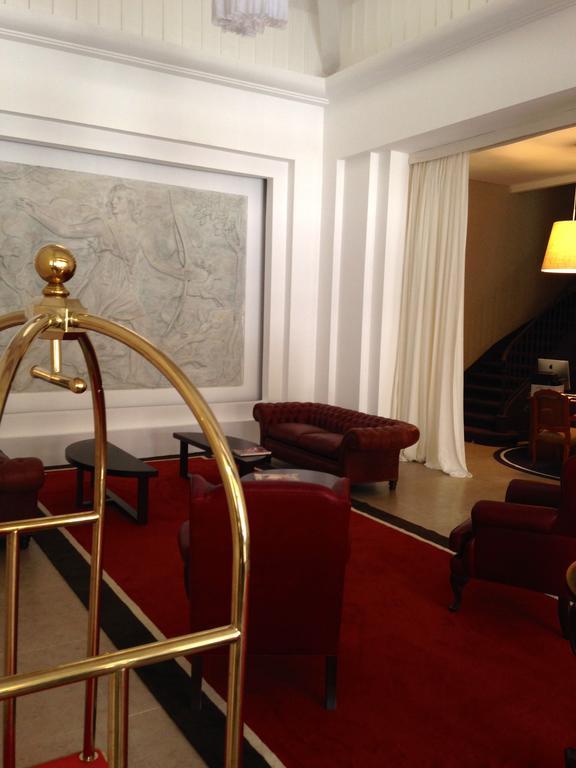 Real Hotel Lujan Экстерьер фото