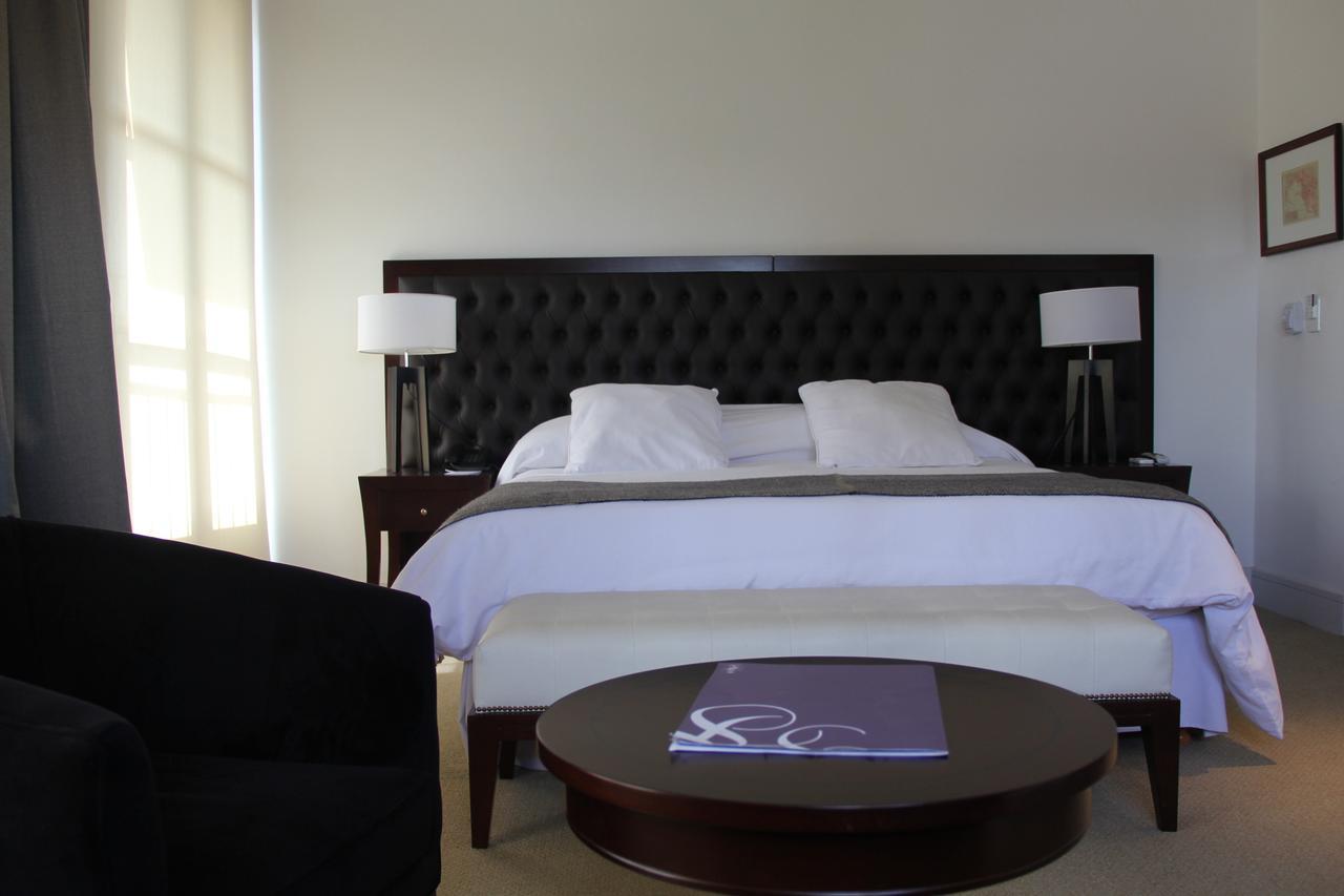 Real Hotel Lujan Экстерьер фото