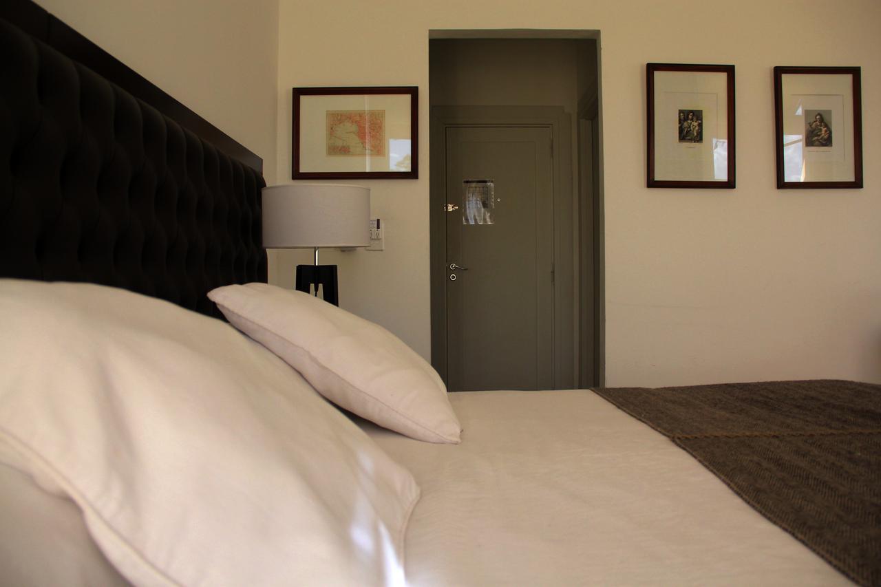 Real Hotel Lujan Экстерьер фото